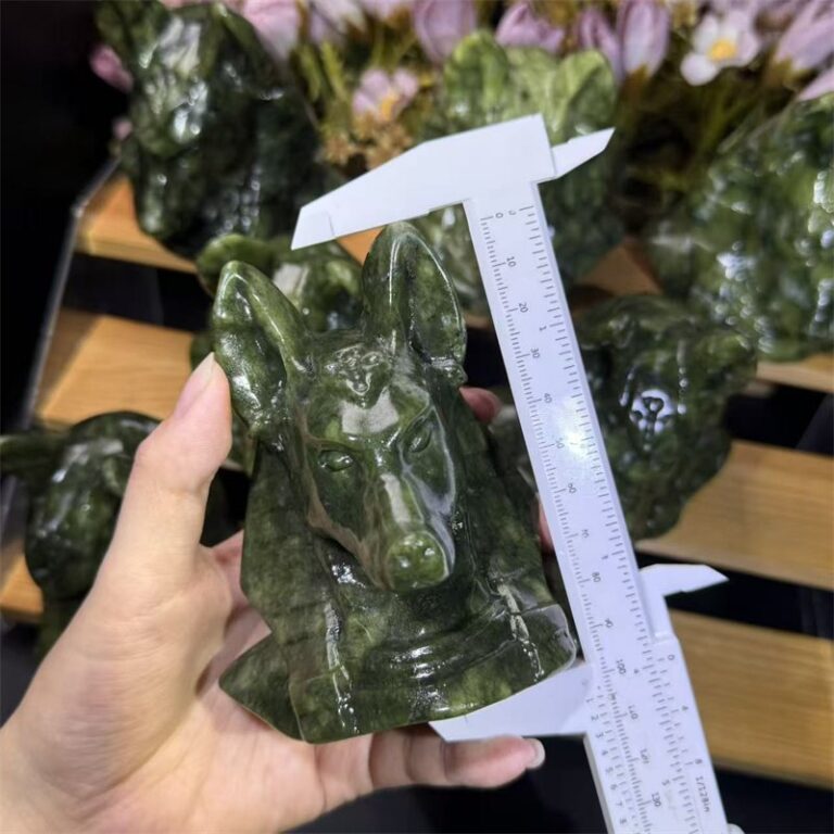 Anubis Crystal Carving wholesale product photo 1