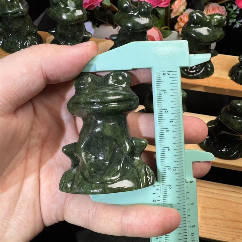 Green Jade Frog Crystal Carving wholesale product photo 4