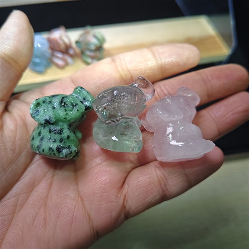 Mixed Material Sitting Elephant Crystal Carving wholesale product photo 4