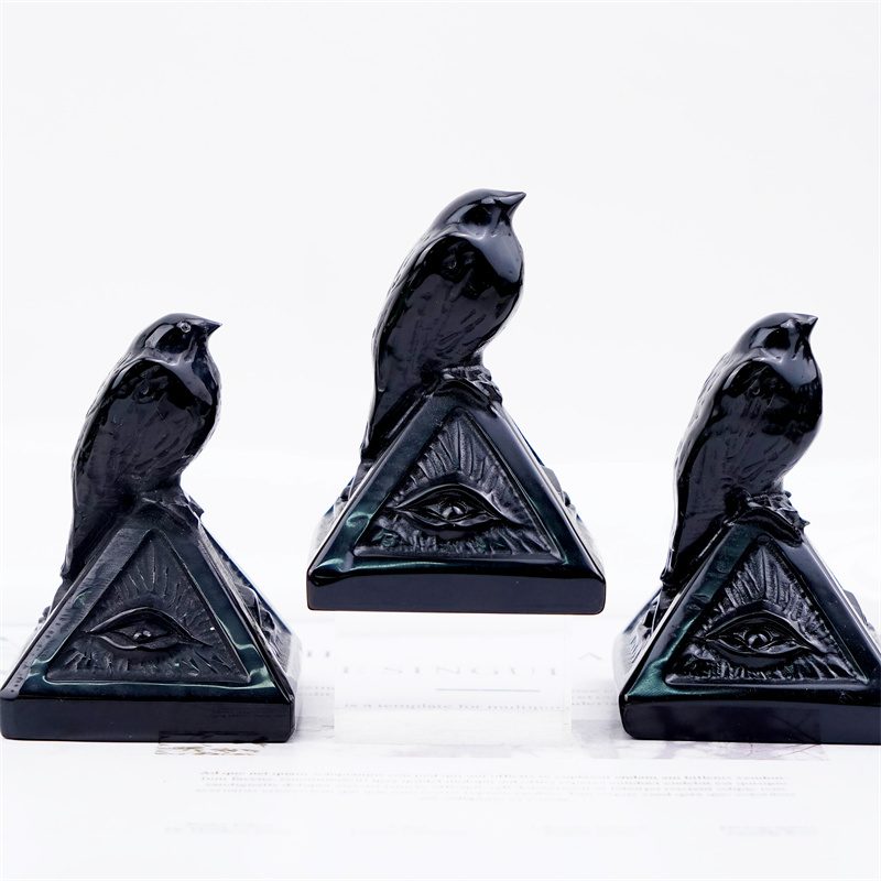 Obsidian Crow with Pyramid Crystal Carving wholesale product photo 1