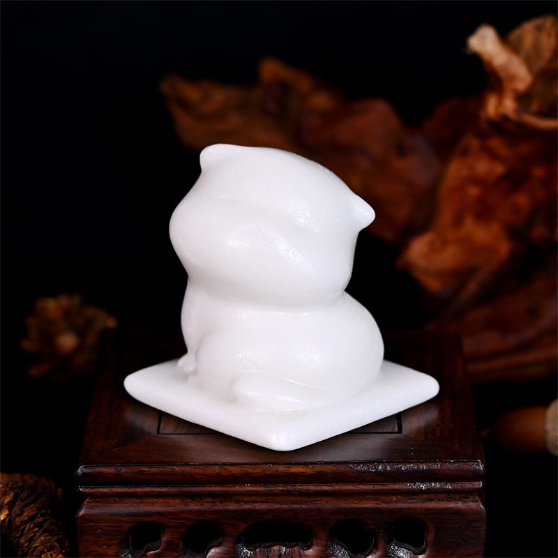 White Marble White Cat Crystal Carving wholesale product photo 3