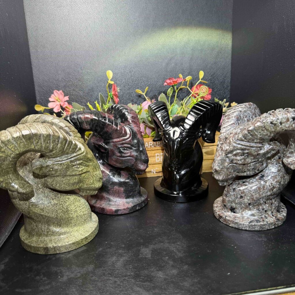 Goat Head Crystal Carving wholesale product photo 4