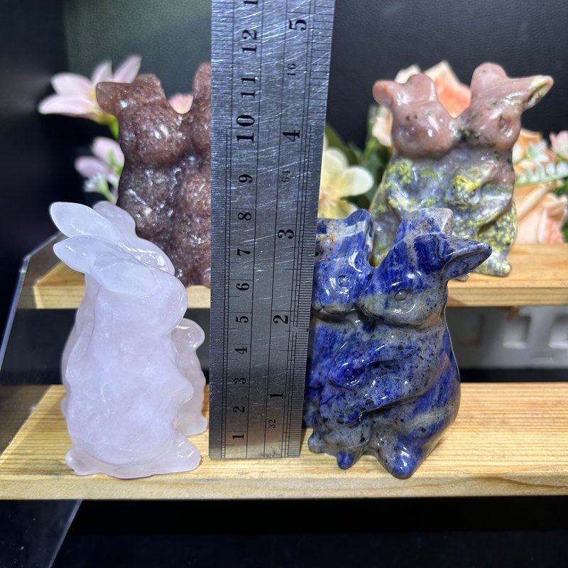 Twin Rabbits Crystal Carving wholesale product photo 4